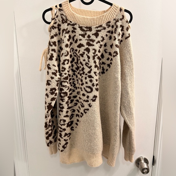 Cato Leopard Sweater - Picture 1 of 5